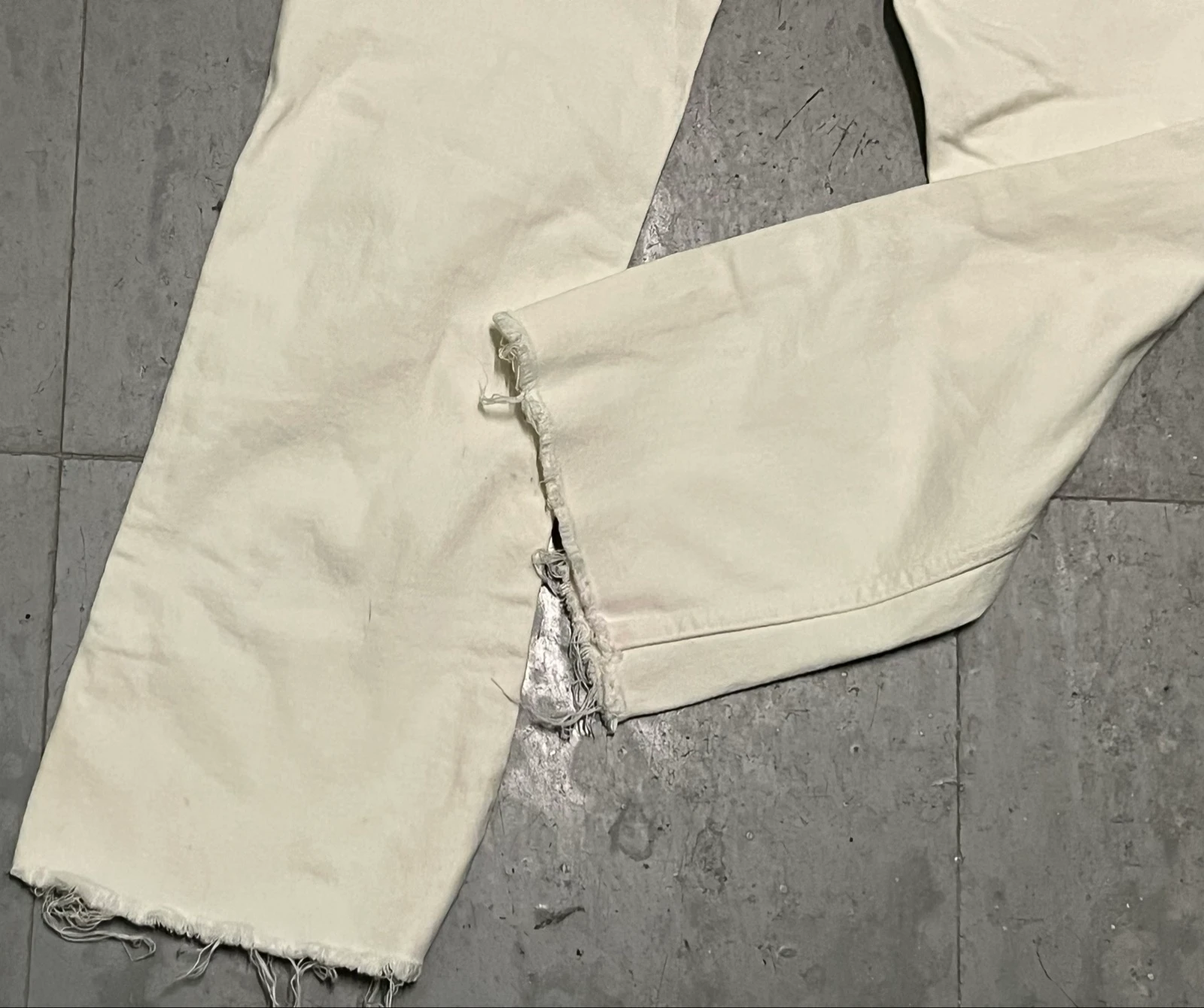 Calça jeans branca desgastada Desi – photo 13